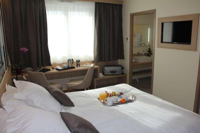 Brit Hotel Montargis Mormant-sur-Vernisson Rom bilde