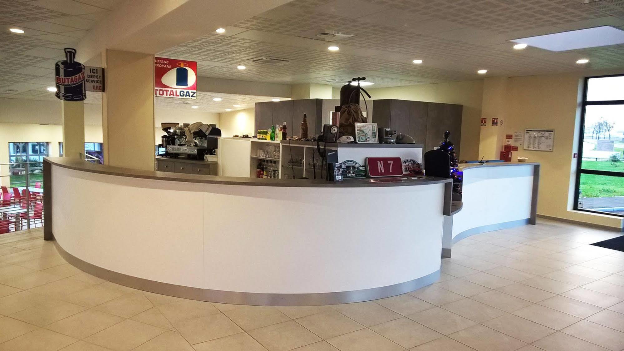 Brit Hotel Montargis Mormant-sur-Vernisson Eksteriør bilde